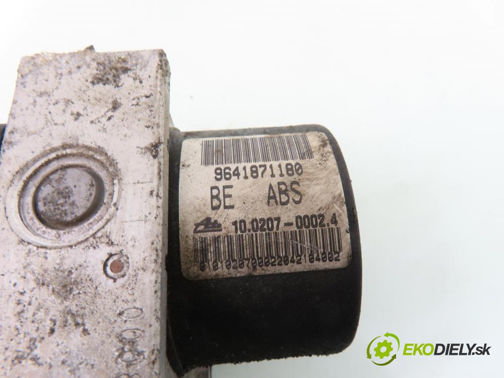 PEUGEOT 206 liftback (2A/C) HB 2002 55,00 1.4 75 - KFW 1360,00 Pumpa ABS 10097011053 ; 9641871180 (Pumpa ABS)