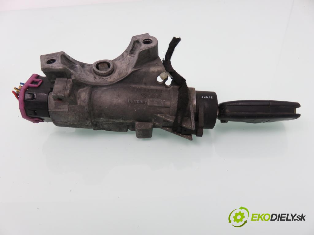 AUDI A4 (8D2, B5) SEDAN 1997 110,00 1.8 T 150 - AEB 1781,00 spinačka / imobilizéra IMMO / Riadiaca jednotka 8D0907557T ; 0261204185 ; 4B0905851