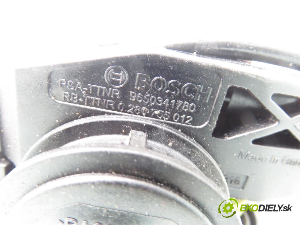 PEUGEOT 407 SW (6E_) KOMBI 2005 100,00 2.0 HDi 135 - RHR 1997,00 potenciometr plynového pedálu 9650341780 ; 0280755012 (Potenciometr plynového pedálu)