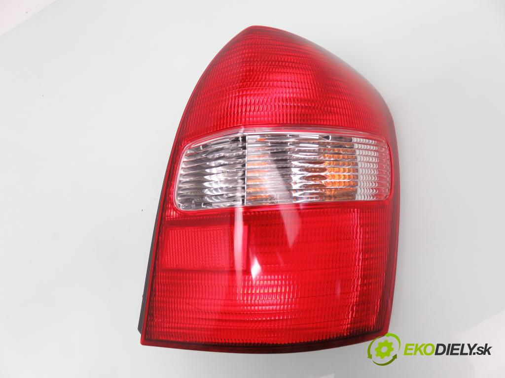 MAZDA 323 F VI (BJ) HB 2002 72,00 1.6 - ZM 1598,00 světlo pravé zadní