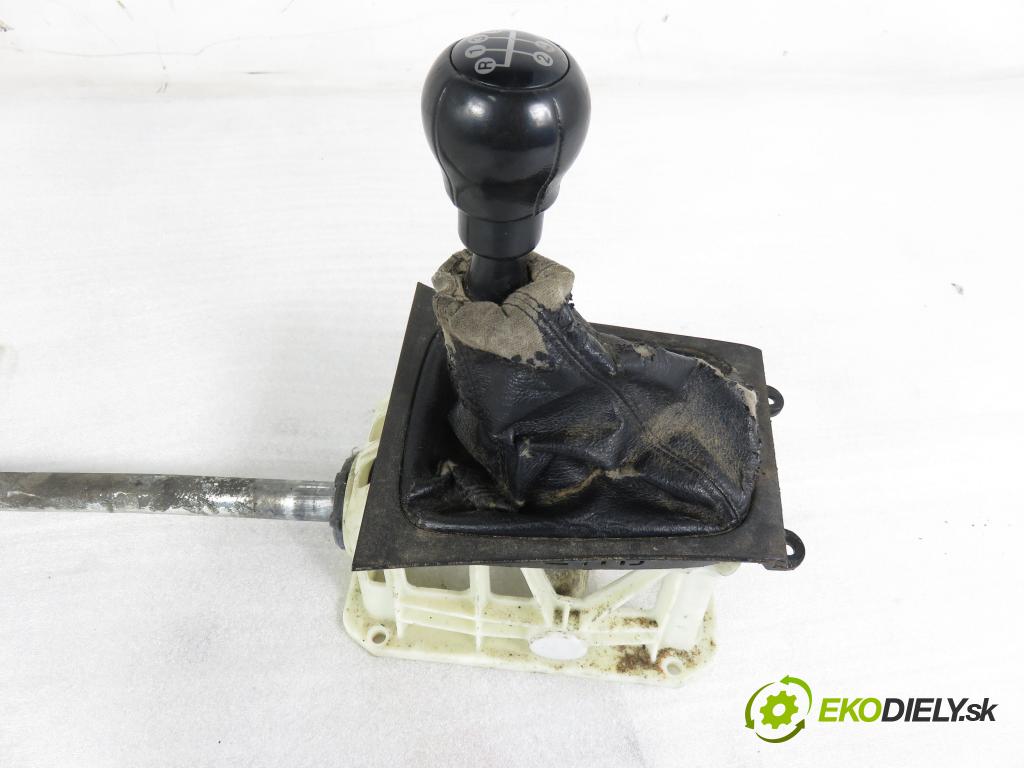 OPEL ASTRA G liftback (T98) HB 1999 74,00 1.6 16V - X 16 XEL 1598,00 ZVEDÁK: 90523924