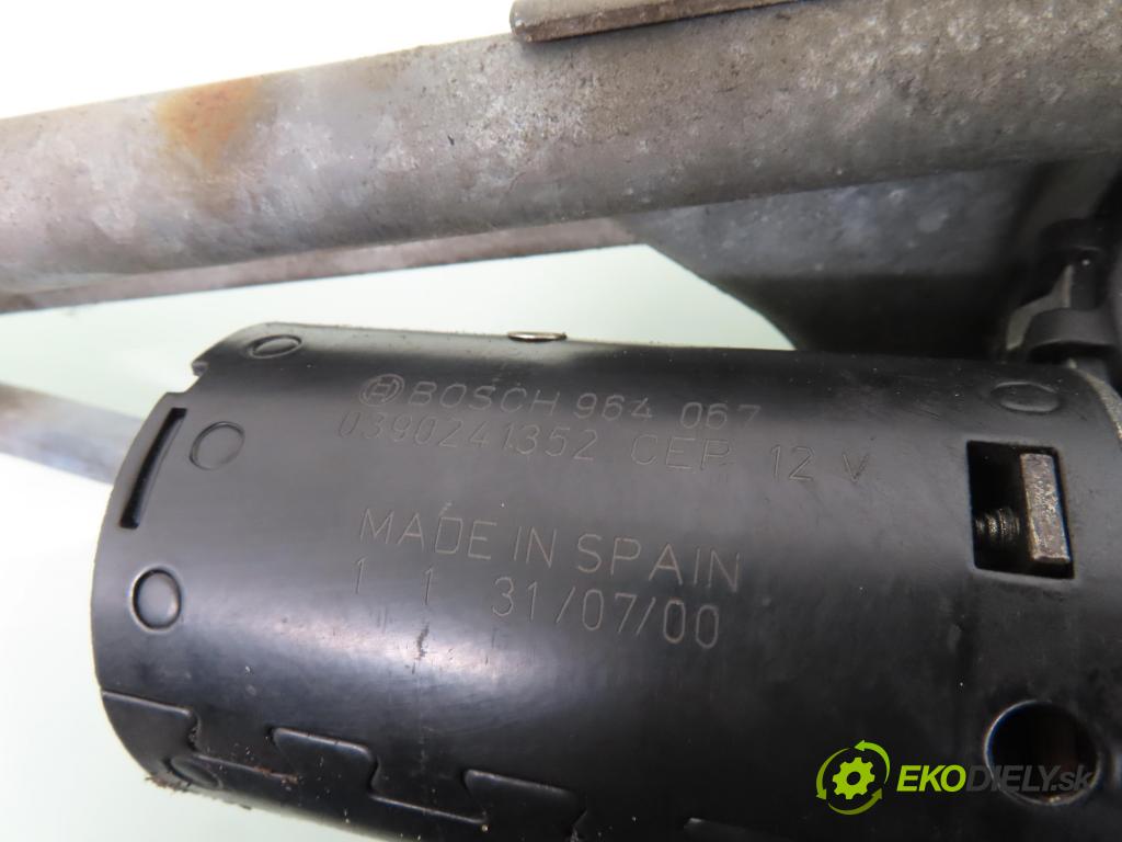 RENAULT SCENIC I (JA0/1_) MINIVAN 2000 70,00 1.4 16V (JA0D, JA1H, Ja0W, JA10) - K4J 714 1390,00 Motorček stieračov 0390241352 ; 3397020398 ; 7700843523