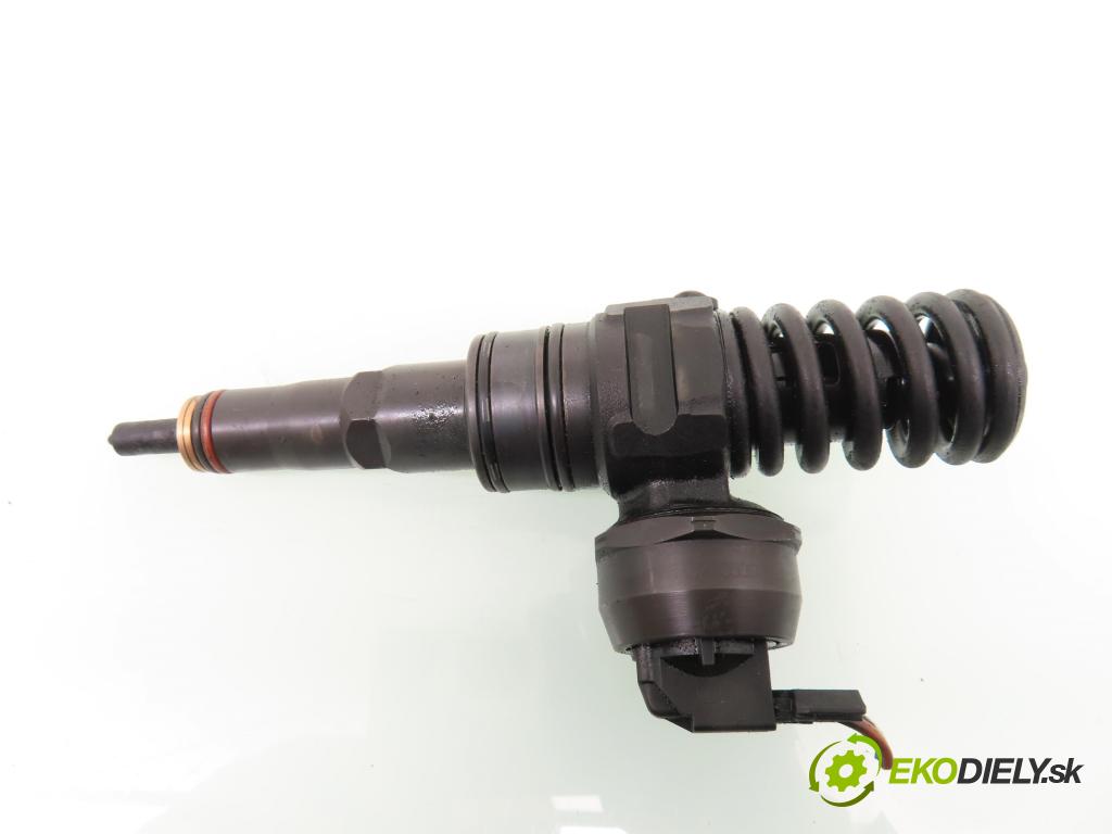 VW SHARAN (7M8, 7M9, 7M6) MINIVAN 2003 85,00 1.9 TDI PD 115 - AUY 1896,00 Vstrekovač 038130073AK ; 0414720038 (Vstrekovač paliva)