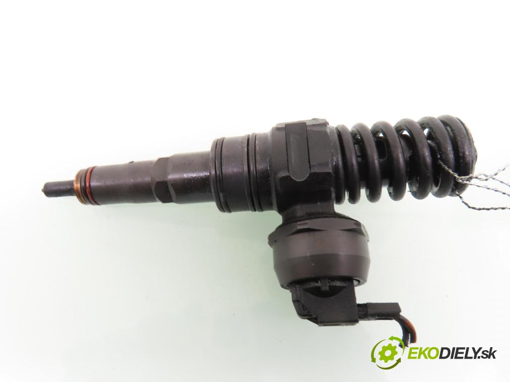 VW SHARAN (7M8, 7M9, 7M6) MINIVAN 2003 85,00 1.9 TDI PD 115 - AUY 1896,00 Vstrekovač 038130073AK ; 0414720038 (Vstrekovač paliva)