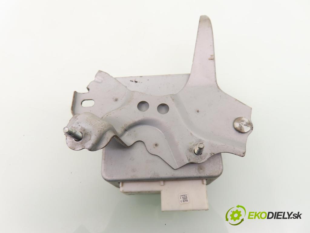 TOYOTA YARIS (_P9_) HB 2006 51,00 1.0 VVT-i (KSP90_) - 1KR-FE 998,00 řídící jednotka servočerpadlo 896500D091 (Řídicí jednotka)