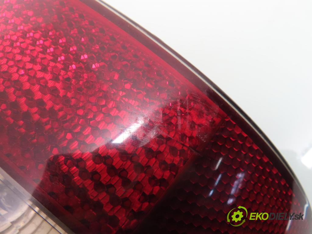 AUDI A3 (8L1) HB 2001 81,00 1.9 TDI 110 - AHF 1896,00 Svetlo ľavé zadné 8L0945095B