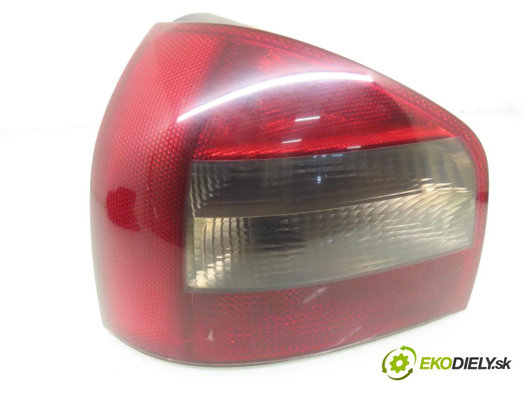 AUDI A3 (8L1) HB 2001 81,00 1.9 TDI 110 - AHF 1896,00 Svetlo ľavé zadné 8L0945095B
