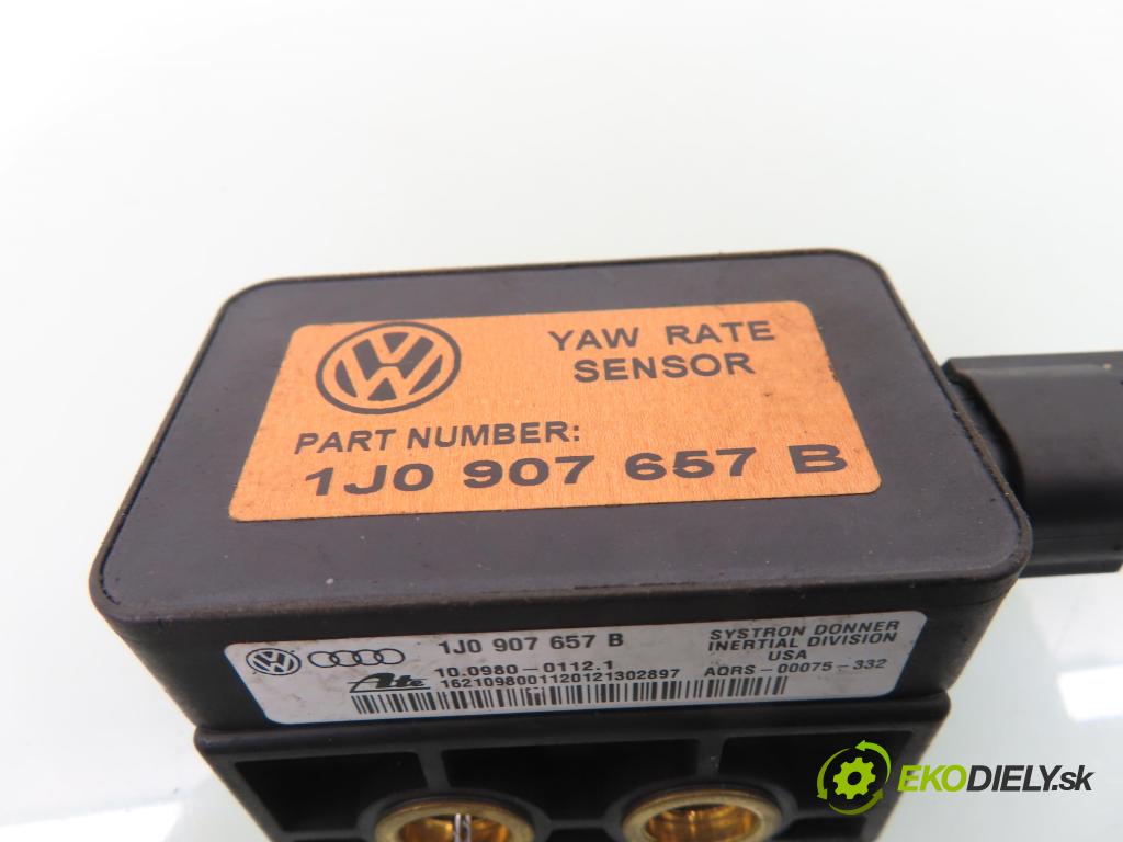 AUDI A3 (8L1) HB 2001 81,00 1.9 TDI 110 - AHF 1896,00 Snímač ESP 1J1907637B ; 1J0907657B