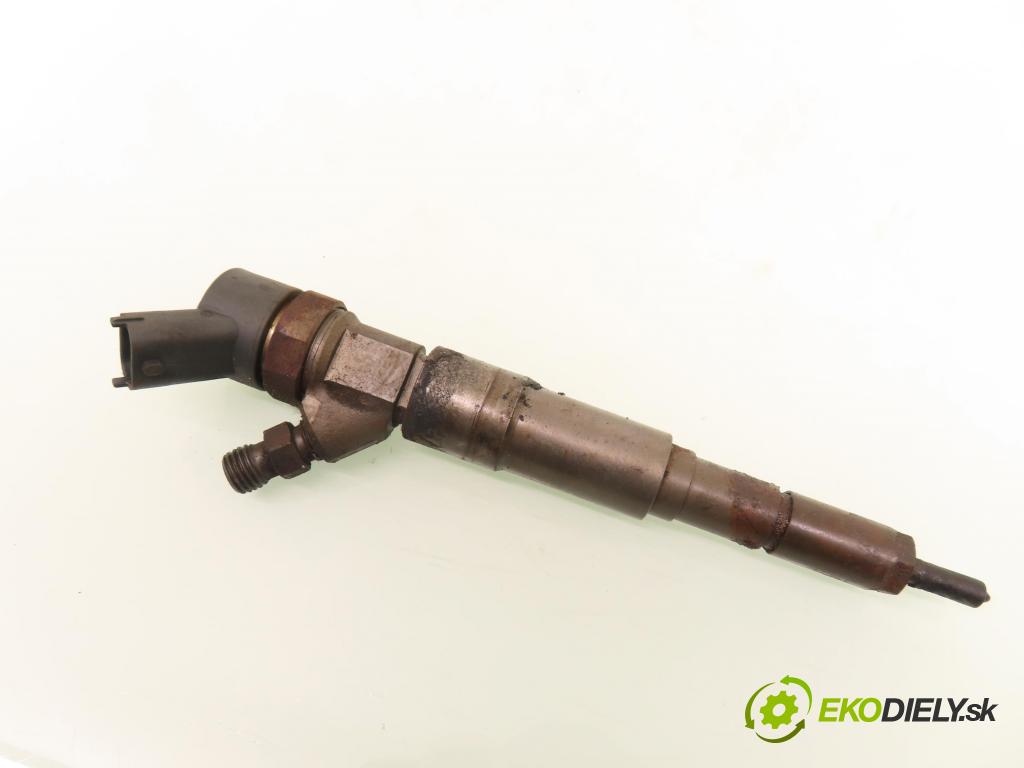 ROVER 75 (RJ) SEDAN 2000 85,00 2.0 CDT 116 - 204D2 1951,00 vstrekovač 0445110030 ; 2354045 (Vstrekovač paliva)