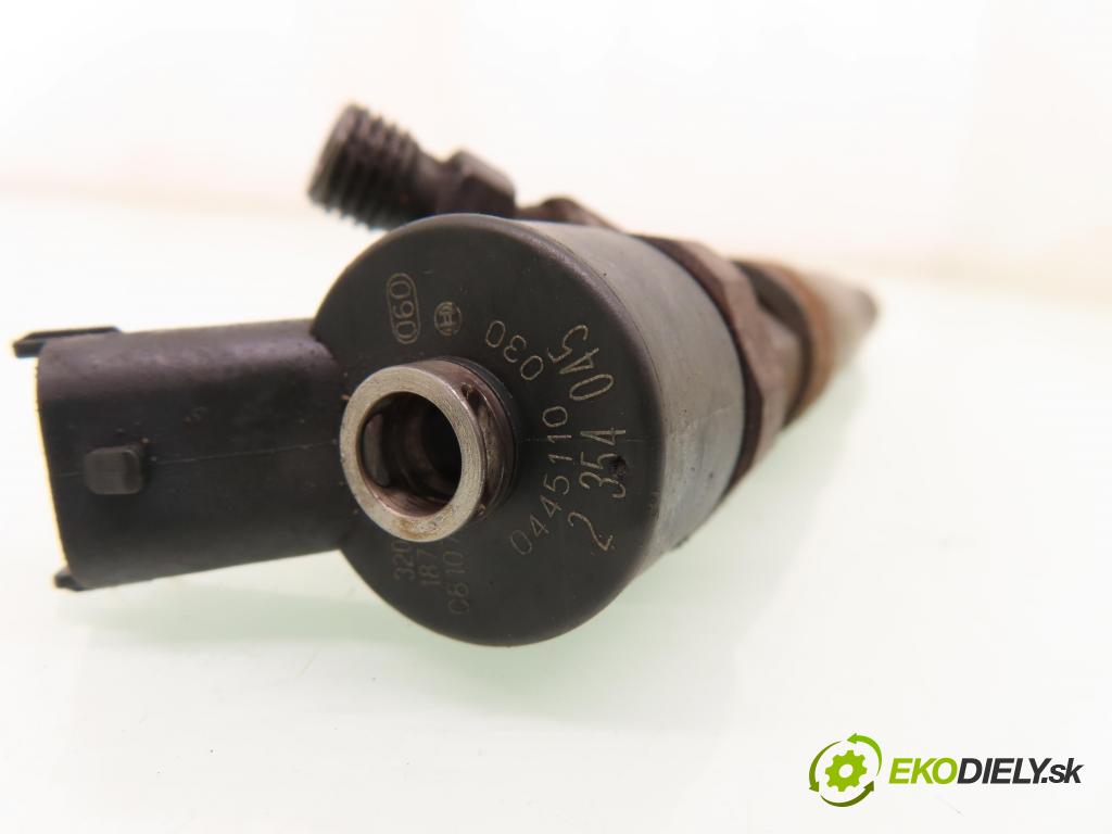 ROVER 75 (RJ) SEDAN 2000 85,00 2.0 CDT 116 - 204D2 1951,00 vstrekovač 0445110030 ; 2354045 (Vstrekovač paliva)