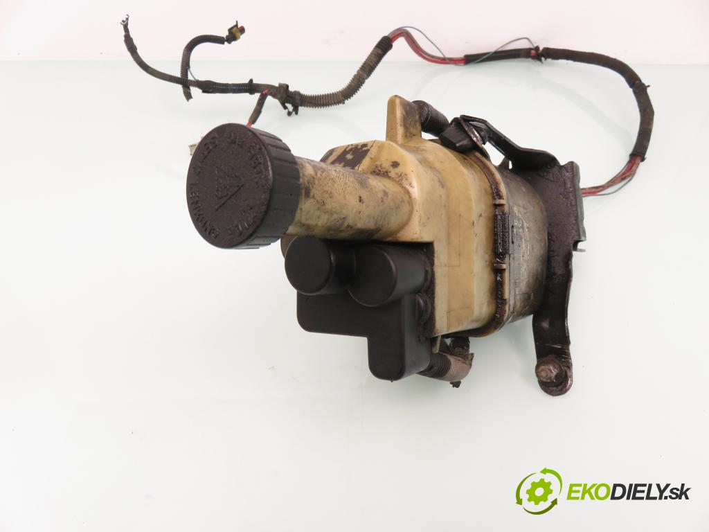 OPEL ASTRA G liftback (T98) HB 1998 66,00 1.4 16V - X 14 XE 1389,00 Pumpa servočerpadlo 9191970 ; 26078682