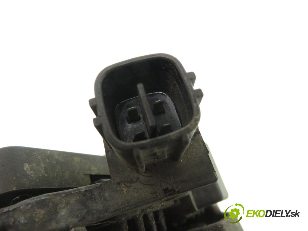 TOYOTA YARIS (_P9_) HB 2006 51,00 1.0 VVT-i (KSP90_) - 1KR-FE 998,00 Alternátor 270600Q040 ; 0124225051 (Alternátor)