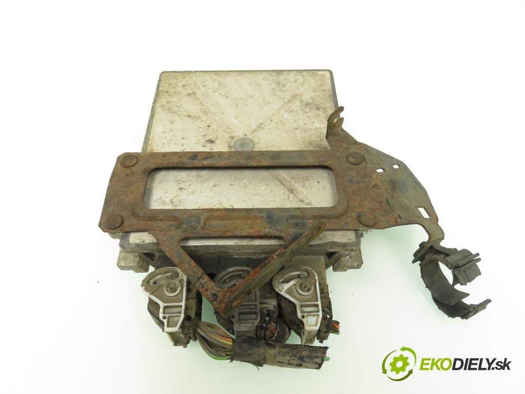 PEUGEOT BOXER Skrzynia FURGON 2008 88,00 2.2 HDi 120 - 4HU (P22DTE) 2198,00 Riadiaca jednotka Motor 9665066480 ; 9661256980