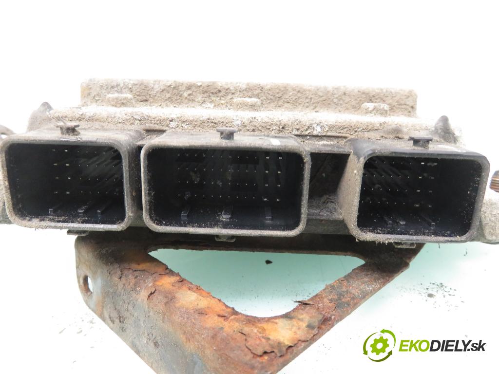 PEUGEOT BOXER Skrzynia FURGON 2008 88,00 2.2 HDi 120 - 4HU (P22DTE) 2198,00 Riadiaca jednotka Motor 9665066480 ; 9661256980