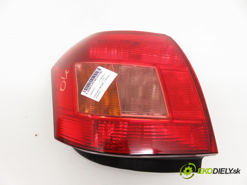 TOYOTA COROLLA (_E12_) HB 2004 66,00 2.0 D-4D 1995,00 světlo pravé zadní