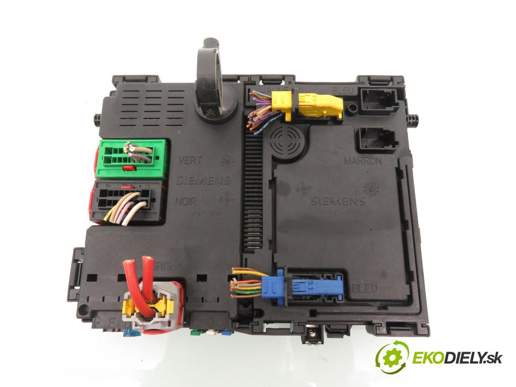 PEUGEOT 206 liftback (2A/C) HB 1999 40,00 1.1 - HFY (TU1JP) 1124,00 MODUL BSI 9625812380 ; S105872100G