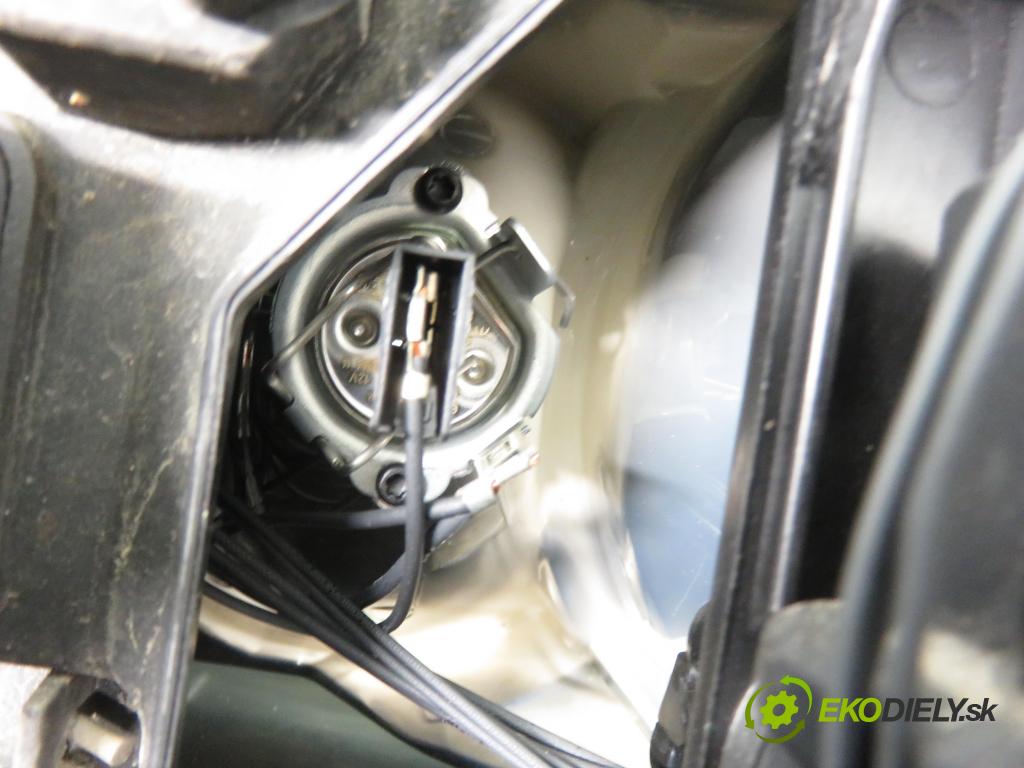 FORD FOCUS (DAW, DBW) HB 2003 74,00 1.8 TDCi - FFDA 1753,00 světlo PP 2M5113W029BD