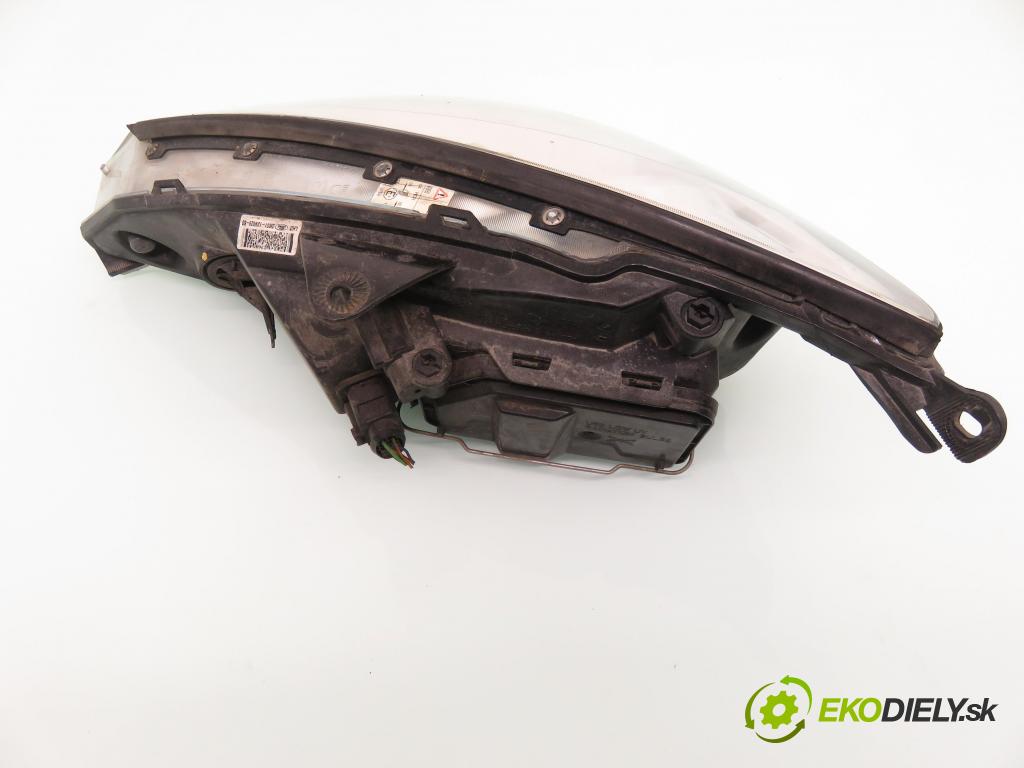 FORD FOCUS (DAW, DBW) HB 2003 74,00 1.8 TDCi - FFDA 1753,00 světlo PP 2M5113W029BD