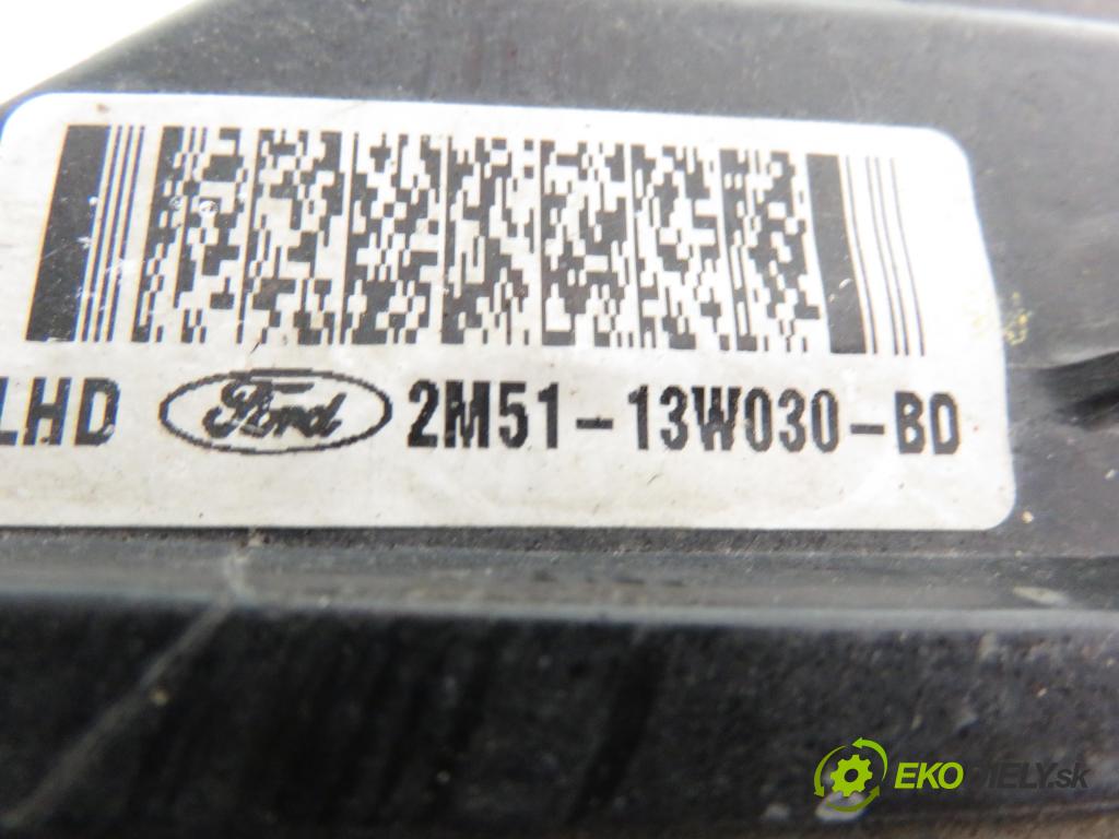FORD FOCUS (DAW, DBW) HB 2003 74,00 1.8 TDCi - FFDA 1753,00 světlo LP 2M5113W030BD
