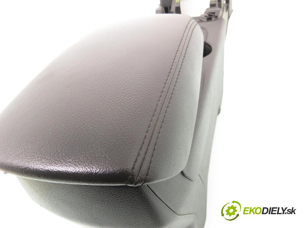 FORD FOCUS III Turnier KOMBI 2010 70,00 1.5 TDCi - XXDA 1499,00 Lakťová opierka SD0526102436801