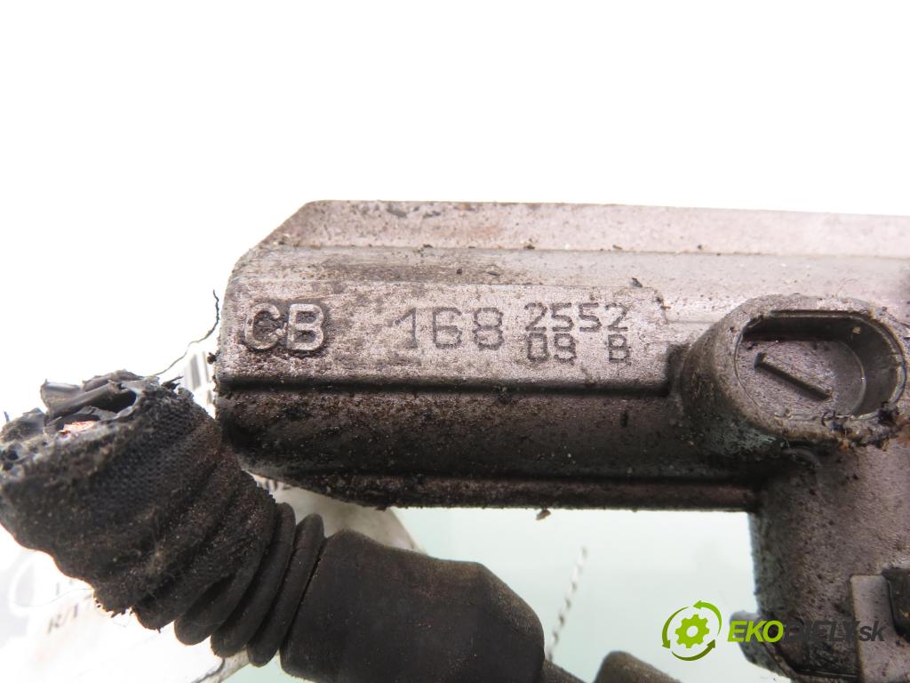 FIAT STILO (192_) HB 2002 76,00 1.6 16V 103 - 182 B6.000 1596,00 Lišta vstrekovacia CB168 (Vstrekovacia lišta)