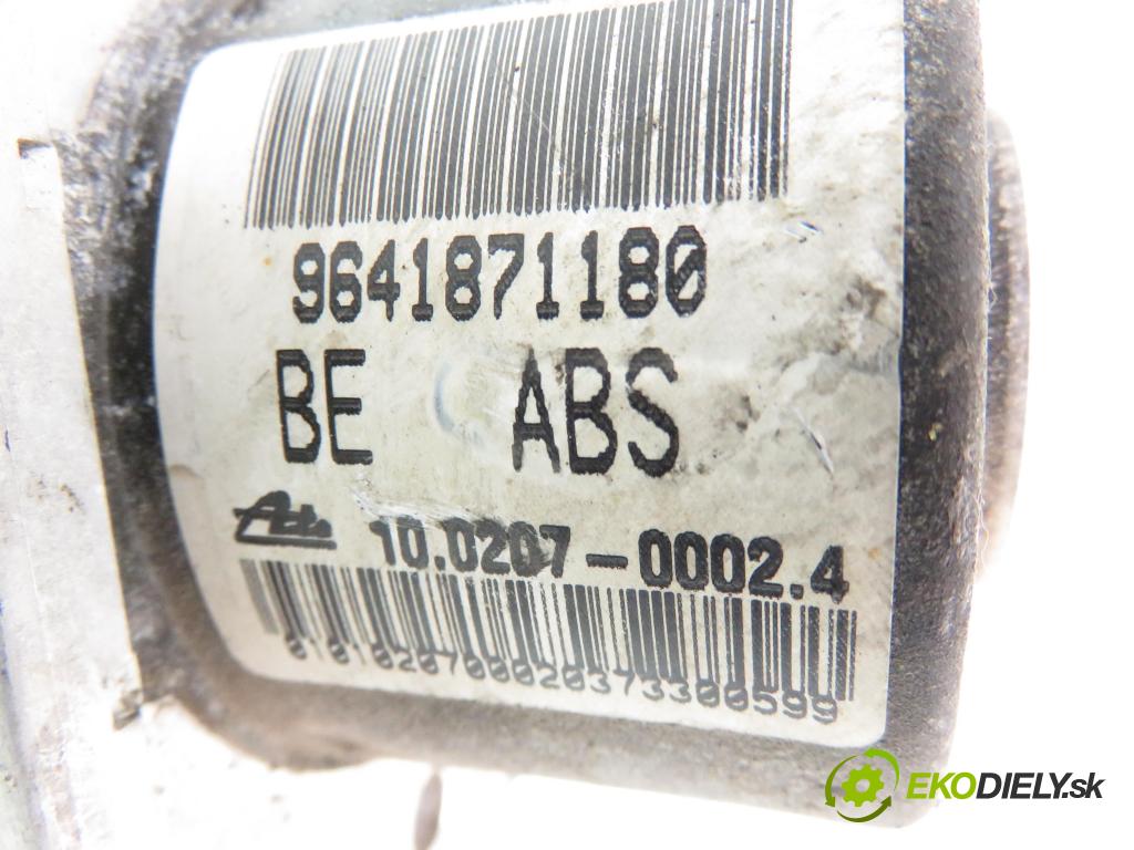 PEUGEOT 206 liftback (2A/C) HB 2003 55,00 1.4 i 75 - KFX 1361,00 Pumpa ABS 10097011053 ; 5WK84105 ; 9641871180 (Pumpa ABS)