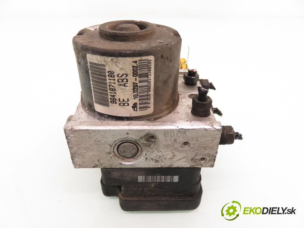 PEUGEOT 206 liftback (2A/C) HB 2003 55,00 1.4 i 75 - KFX 1361,00 Pumpa ABS 10097011053 ; 5WK84105 ; 9641871180 (Pumpa ABS)