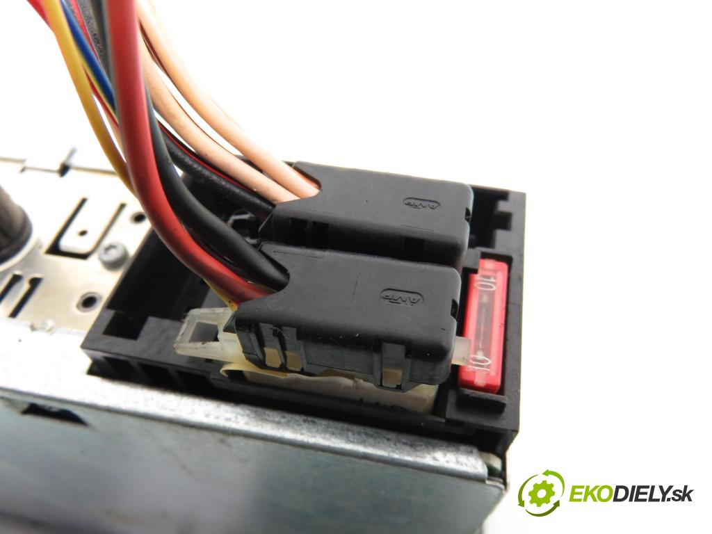 FIAT PANDA (169_) HB 2003 44,00 1.2 60 - 188 A4.000 1242,00 RADIO CD 7643385316 ; 169CD