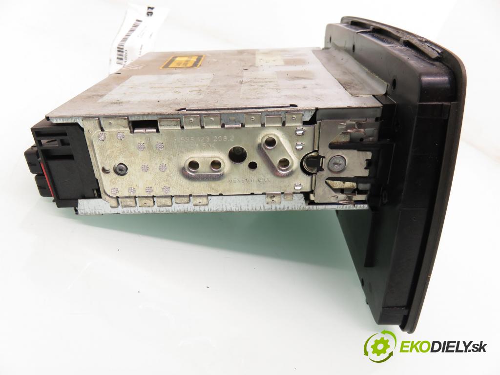 FIAT PANDA (169_) HB 2003 44,00 1.2 60 - 188 A4.000 1242,00 RADIO CD 7643385316 ; 169CD