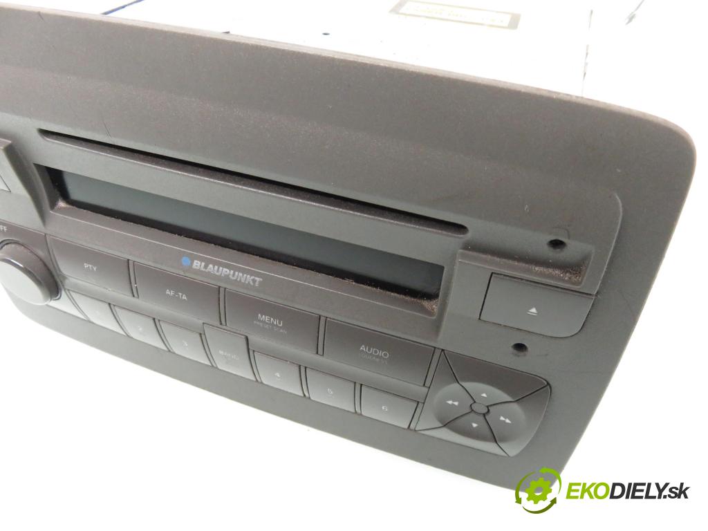 FIAT PANDA (169_) HB 2003 44,00 1.2 60 - 188 A4.000 1242,00 RADIO CD 7643385316 ; 169CD