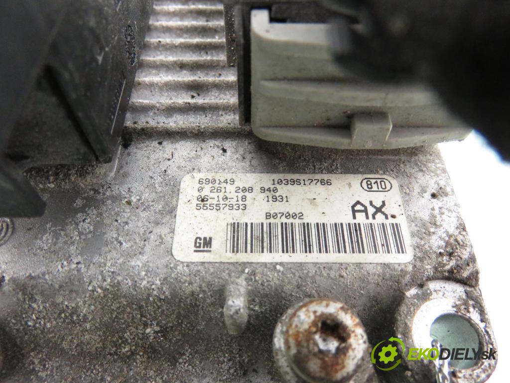 OPEL CORSA D (S07) HB 2006 59,00 1.2 - Z 12 XEP 1229,00 Riadiaca jednotka Motor 0261208940 ; 55557933