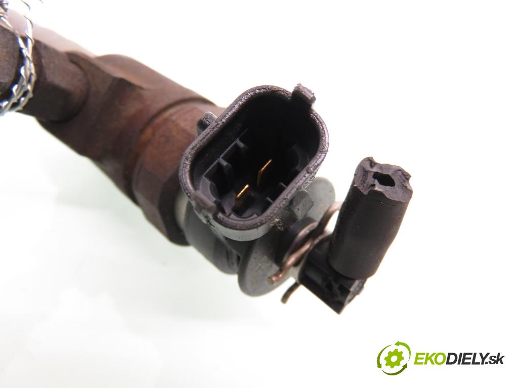 PEUGEOT 206 liftback (2A/C) HB 2003 50,00 1.4 HDi 8V 70 - 8HX 1398,00 vstrekovač 9641496180 ; 0445110075 (Vstrekovač paliva)