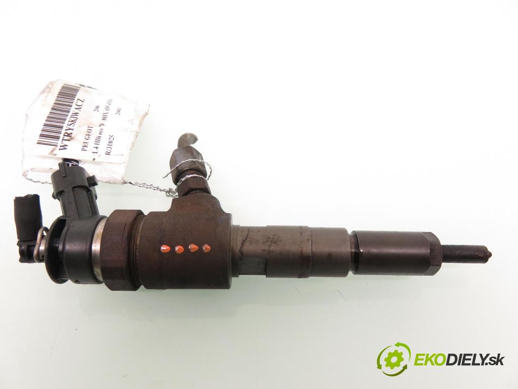 PEUGEOT 206 liftback (2A/C) HB 2003 50,00 1.4 HDi 8V 70 - 8HX 1398,00 vstrekovač 9641496180 ; 0445110075 (Vstrekovač paliva)