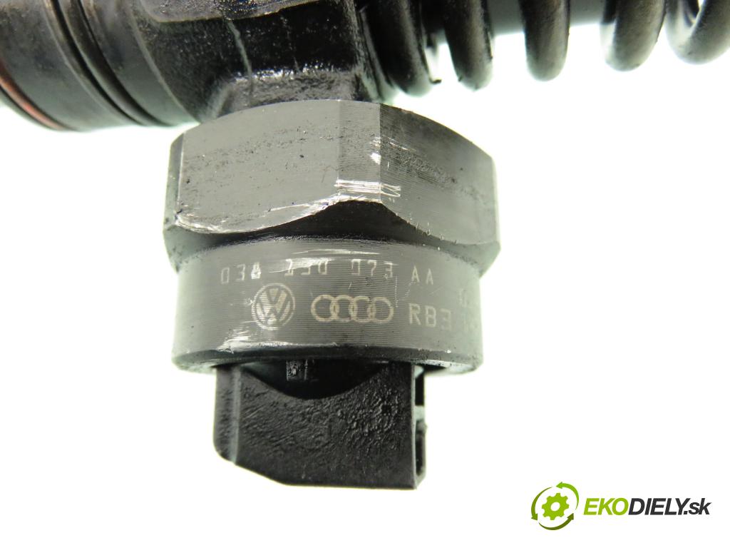 VW PASSAT B5.5 Variant (3B6) KOMBI 2001 96,00 1.9 TDI PD 130 - AVF 1896,00 Vstrekovač 038130073AA ; 0414720028 (Vstrekovač paliva)