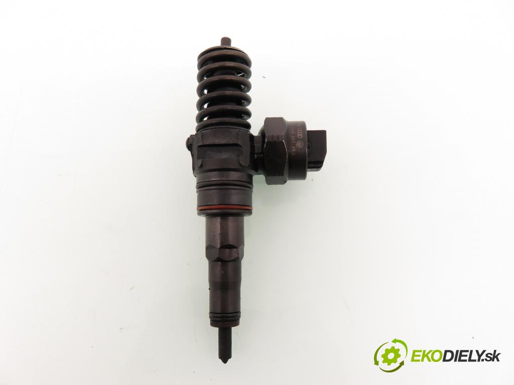 VW PASSAT B5.5 Variant (3B6) KOMBI 2001 96,00 1.9 TDI PD 130 - AVF 1896,00 Vstrekovač 038130073AA ; 0414720028 (Vstrekovač paliva)