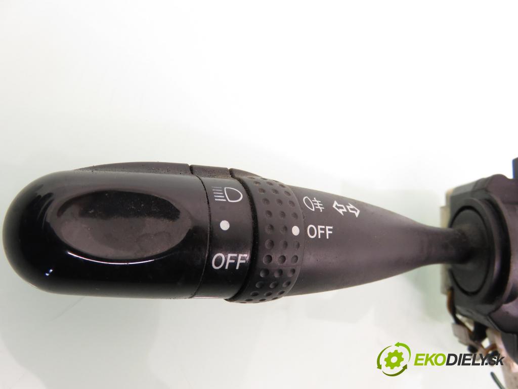 TOYOTA COROLLA (_E12_) HB 2004 66,00 2.0 D-4D 1995,00 páčka/prepínač 02180173713 ; 02290173738