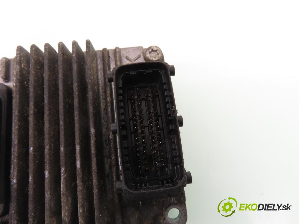 OPEL ASTRA G liftback (T98) HB 2002 66,00 1.4 16V - X 14 XE 1389,00 Riadiaca jednotka Motor 12214850