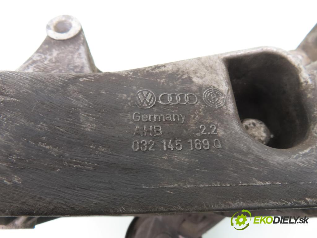 VW GOLF IV (1J1) HB 1999 55,00 1.4 16V 75 - AKQ 1390,00 Uchytenie alternátora 032145169Q