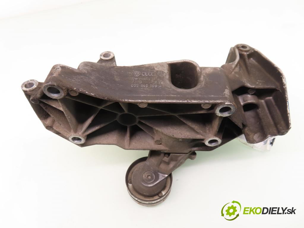 VW GOLF IV (1J1) HB 1999 55,00 1.4 16V 75 - AKQ 1390,00 Uchytenie alternátora 032145169Q