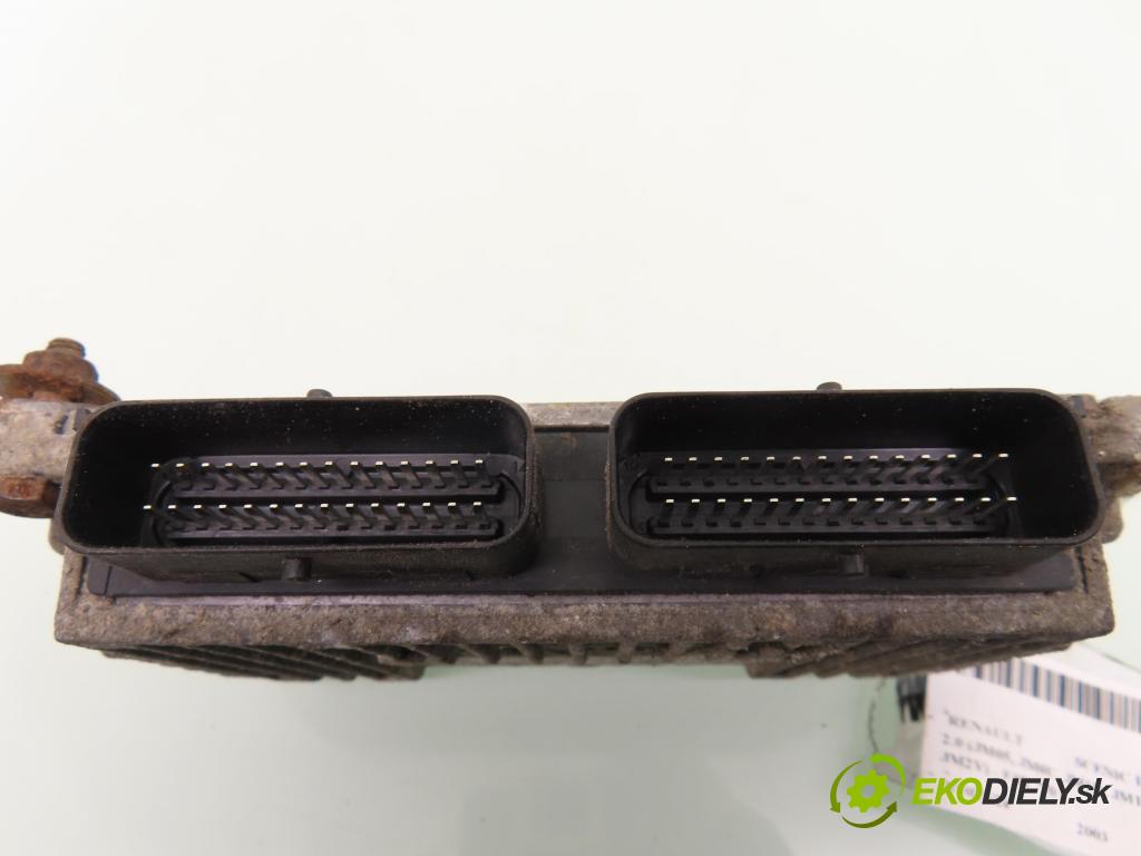 RENAULT SCENIC II (JM0/1_) MINIVAN 2003 99,00 2.0 135 - F4R 770 1998,00 Riadiaca jednotka Motor S118057303C ; 8200335651
