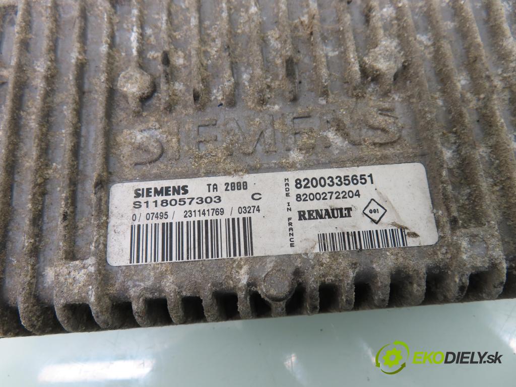RENAULT SCENIC II (JM0/1_) MINIVAN 2003 99,00 2.0 135 - F4R 770 1998,00 Riadiaca jednotka Motor S118057303C ; 8200335651