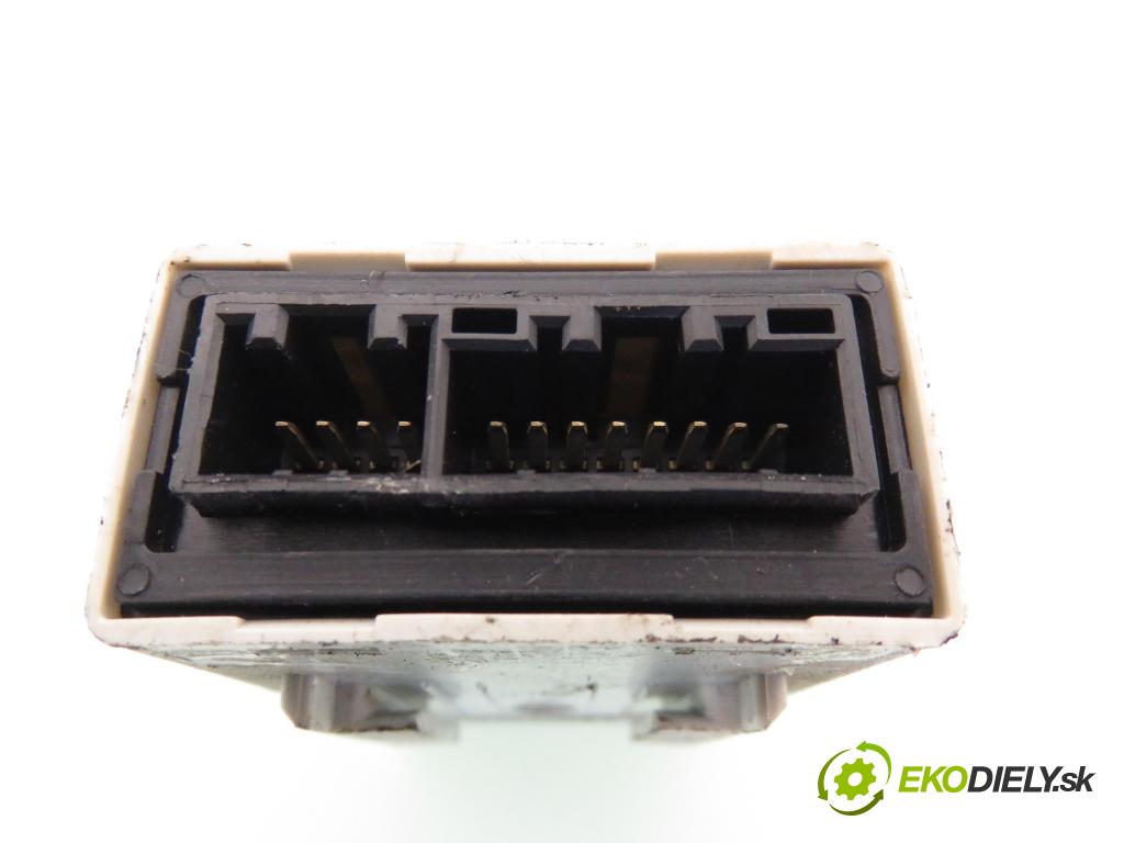 DAEWOO MATIZ (M100, M150) HB 2000 38,00 0.8 52 - F8CV 796,00 spinačka 7848651 ; 96315230 ; 7541120 (Spínacia skrinka)