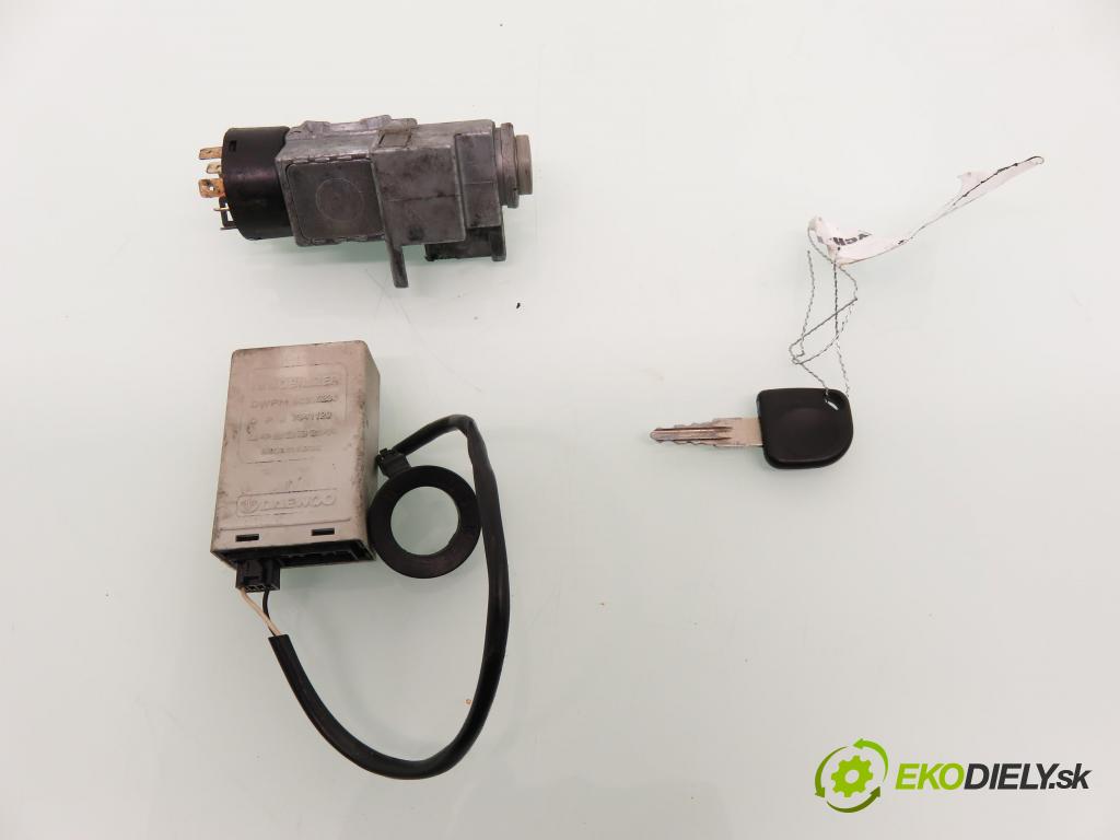 DAEWOO MATIZ (M100, M150) HB 2000 38,00 0.8 52 - F8CV 796,00 spinačka 7848651 ; 96315230 ; 7541120 (Spínacia skrinka)