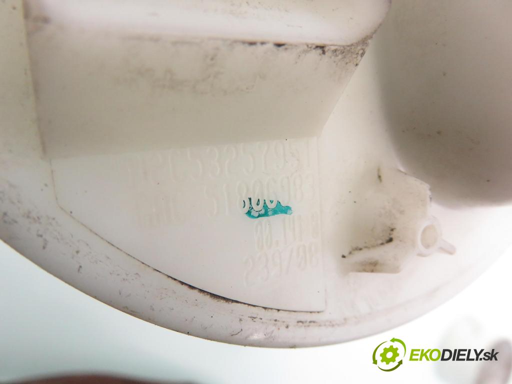 FIAT PANDA (169_) HB 2003 44,00 1.2 60 - 188 A4.000 1242,00 pumpa paliva 51806983 ; A2C5325795