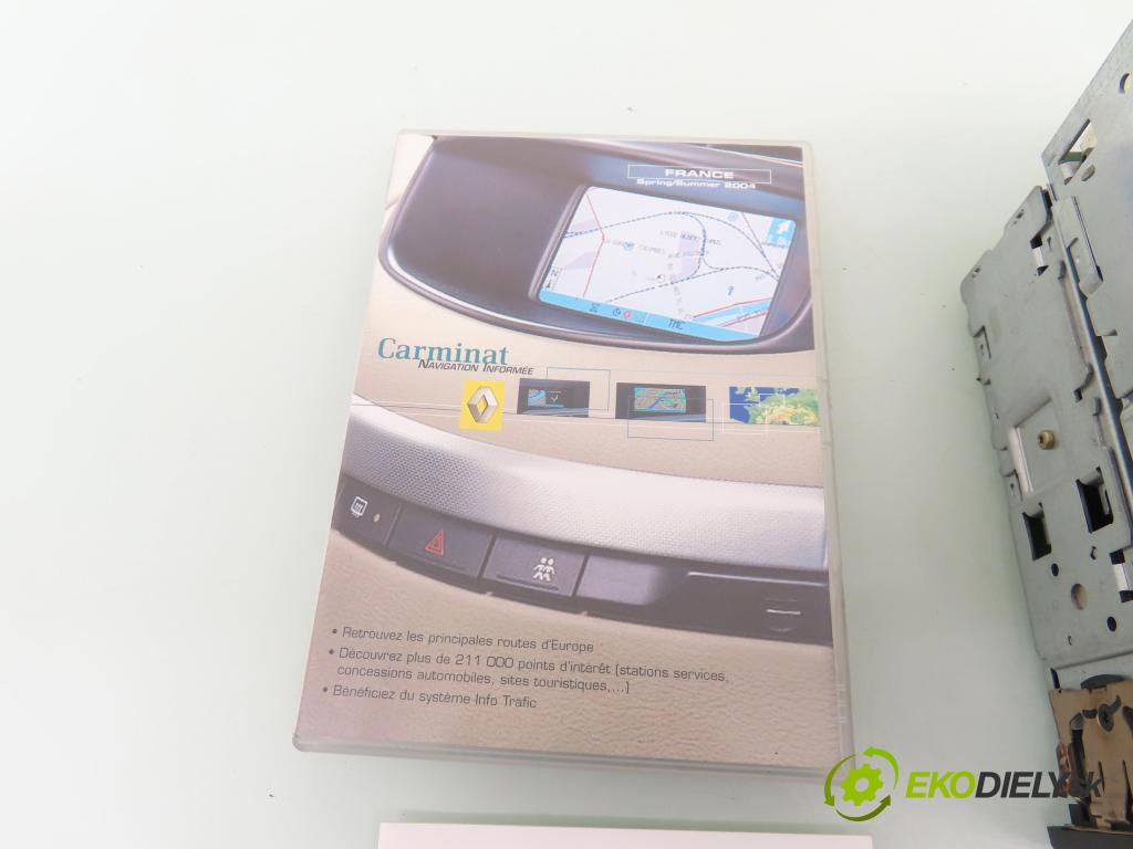 RENAULT SCENIC II (JM0/1_) MINIVAN 2004 99,00 2.0 135 - F4R 770 1998,00 CZYTNIK navigace 8200339751A ; 8200338529 (Ostatní)