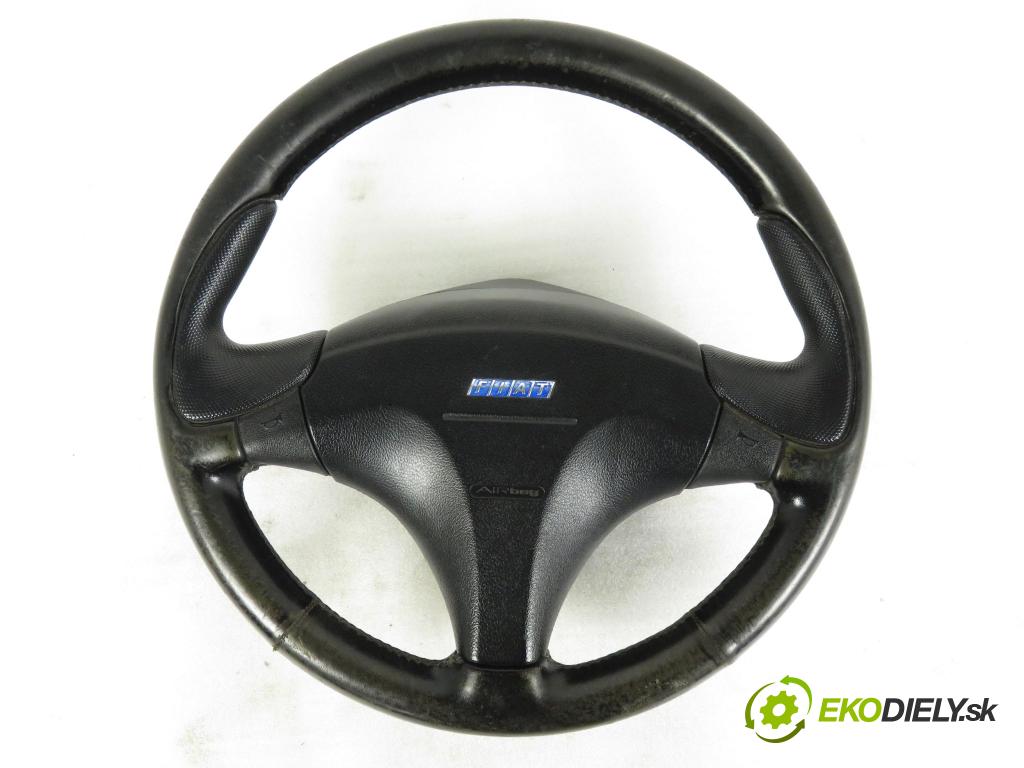 FIAT BARCHETTA (183_) CABRIO 1995 96,00 1.8 16V - 188 A6.000 1747,00 Volant 861978 ; 00057312A (Volant)