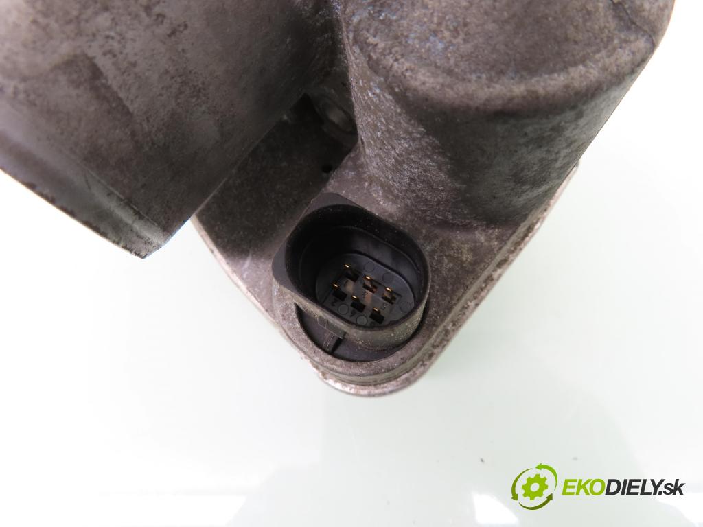 RENAULT SCENIC II (JM0/1_) MINIVAN 2003 99,00 2.0 135 - F4R 770 1998,00 škrtíci klapka 8200190230 ; 8200171134B (Škrticí klapky)