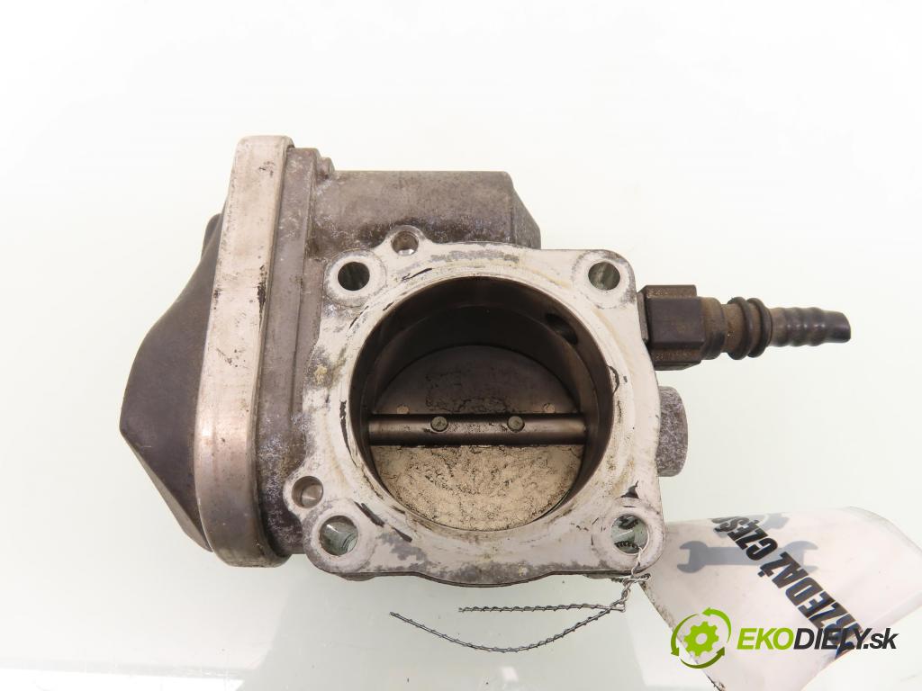RENAULT SCENIC II (JM0/1_) MINIVAN 2003 99,00 2.0 135 - F4R 770 1998,00 škrtíci klapka 8200190230 ; 8200171134B (Škrticí klapky)