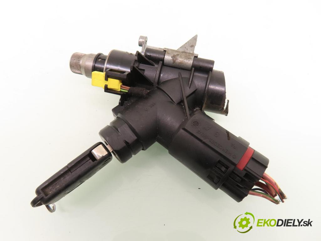 MERCEDES-BENZ KLASA A (W168) HB 2001 75,00 1.6 102 A 160 M 166.960 1598,00 spinačka (Spínacia skrinka)