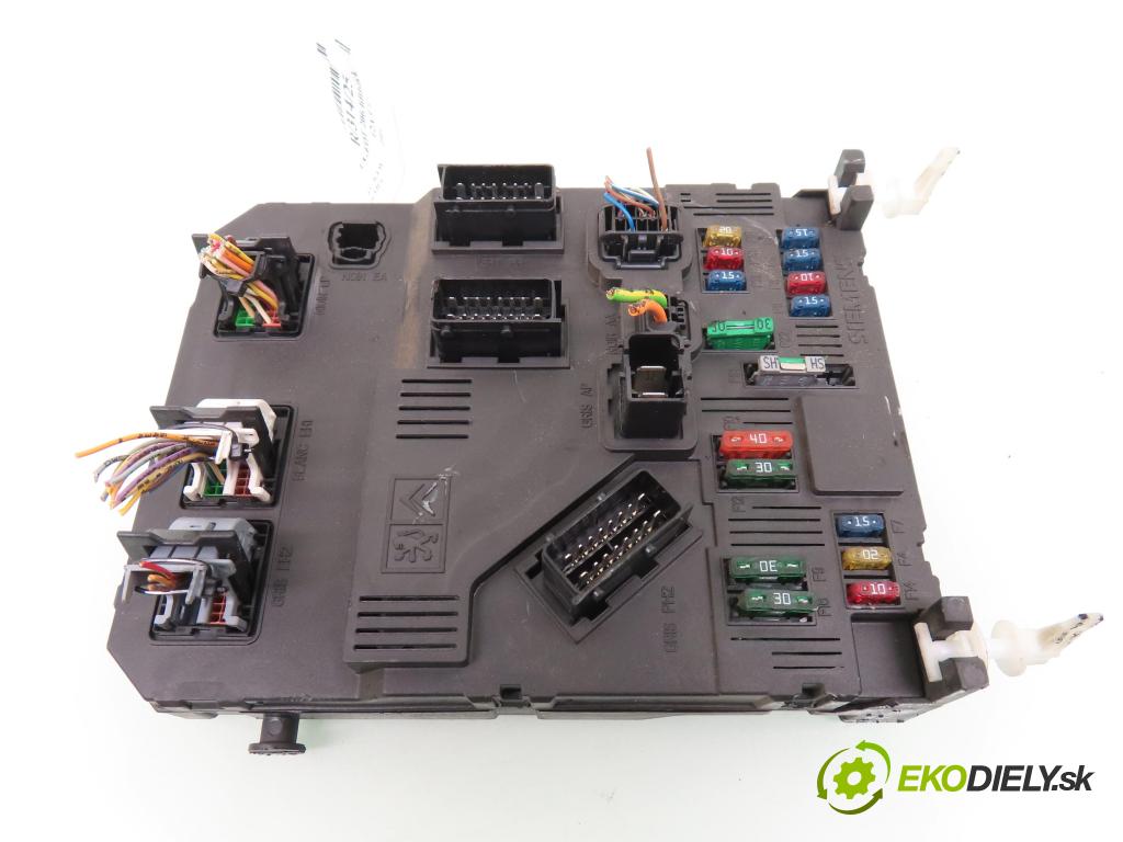 PEUGEOT 206 liftback (2A/C) HB 2003 55,00 1.4 75 - KFW 1360,00 MODUL BSI S118085220A ; 9649627880